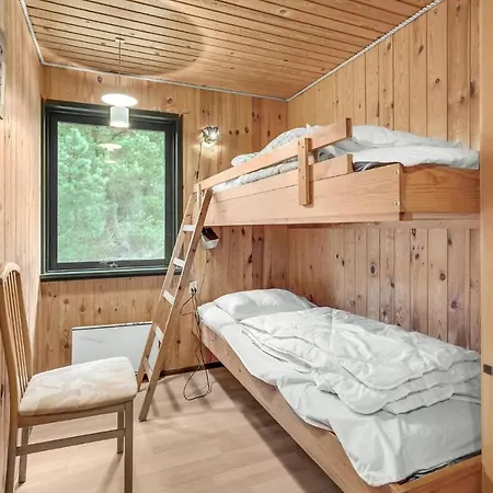3 Bedroom Beach Front Home In Blavand 度假居