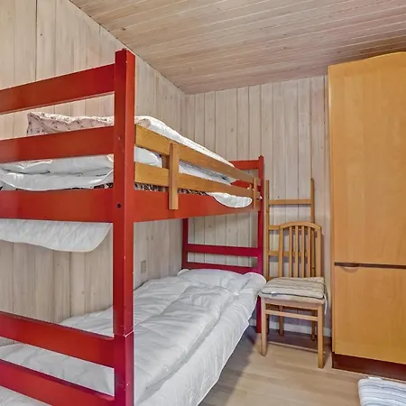 3 Bedroom Amazing In Blavand